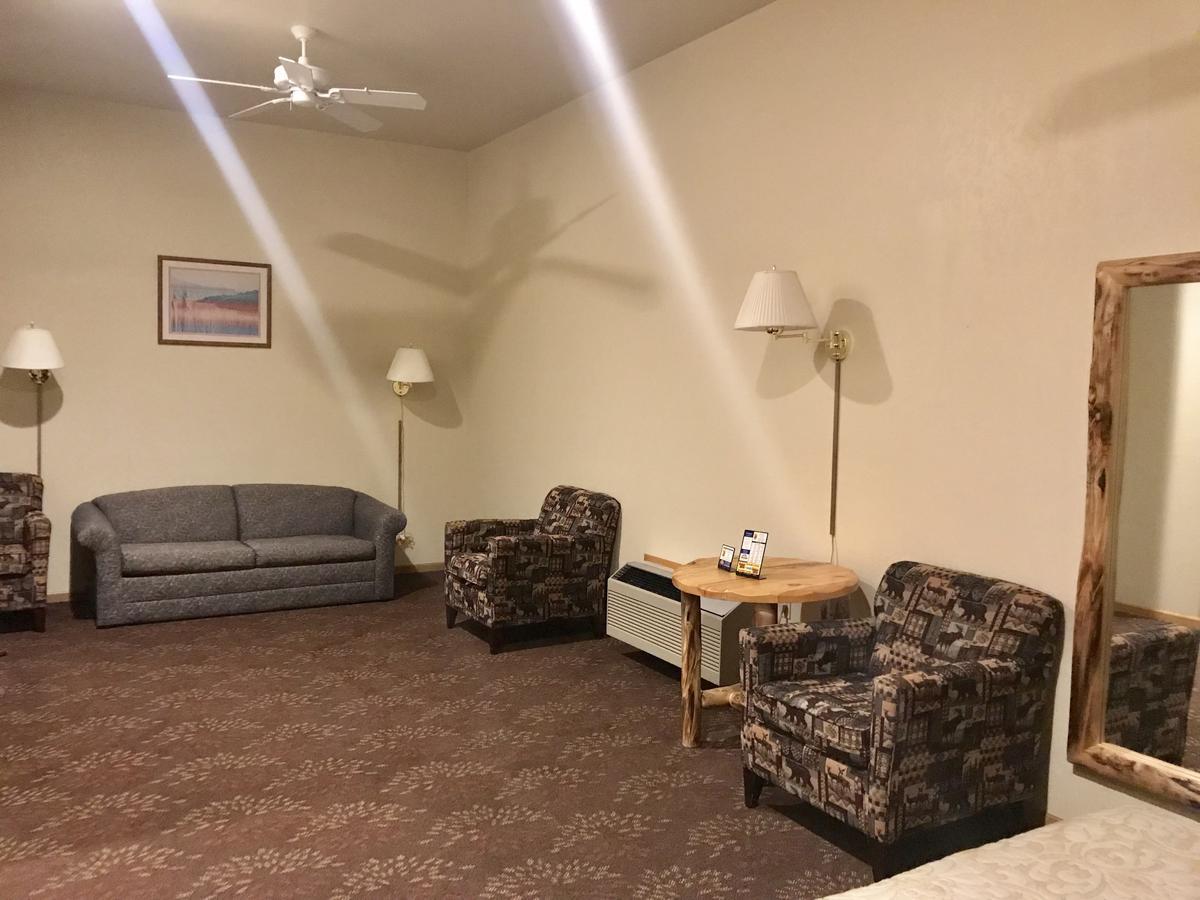 Super 8 by Wyndham Bridgeview of Mackinaw City Zewnętrze zdjęcie